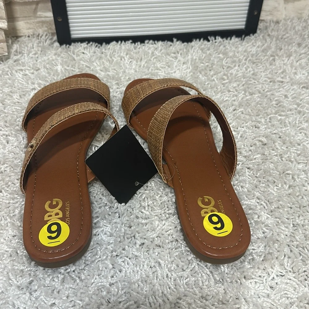 GBG Los Angeles Sandals.